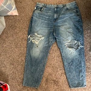 American Eagle Outfitter Mom Jeans
